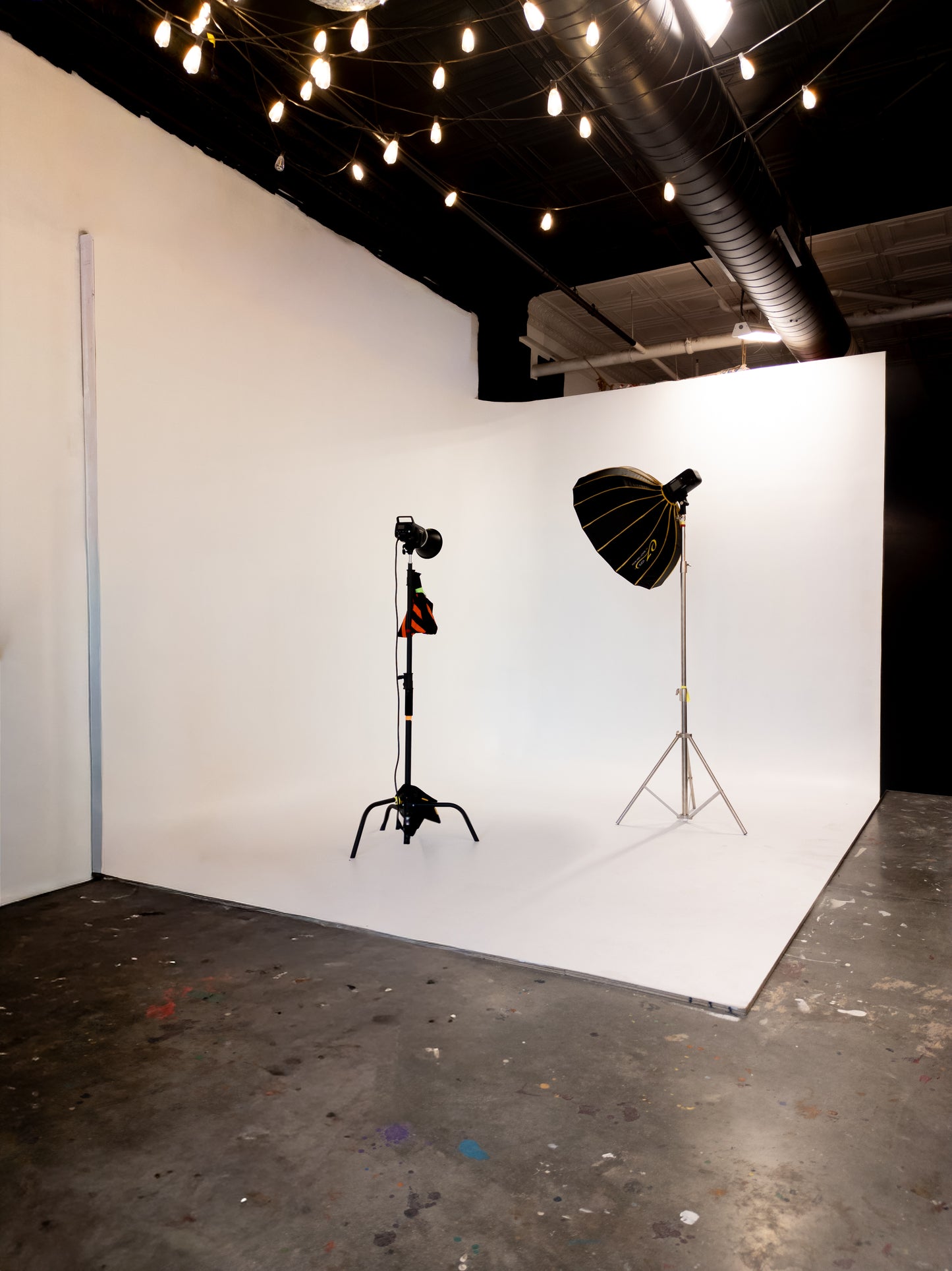 Tampa Cyc Wall Studio Rental – Professional Photo & Video Space